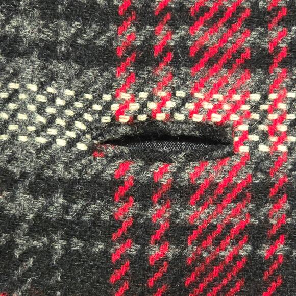 Vintage Pendleton 100% Tartan Plaid Wool Pea Coat in Women's Size M, Red & Black - Picture 6 of 14